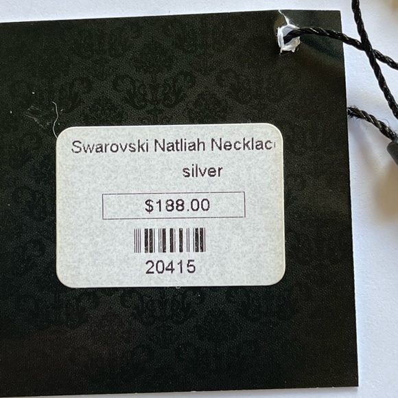 🌺 The Natlah Swarovski Crystals Tennis Necklace Earring Set - Picture 6 of 6
